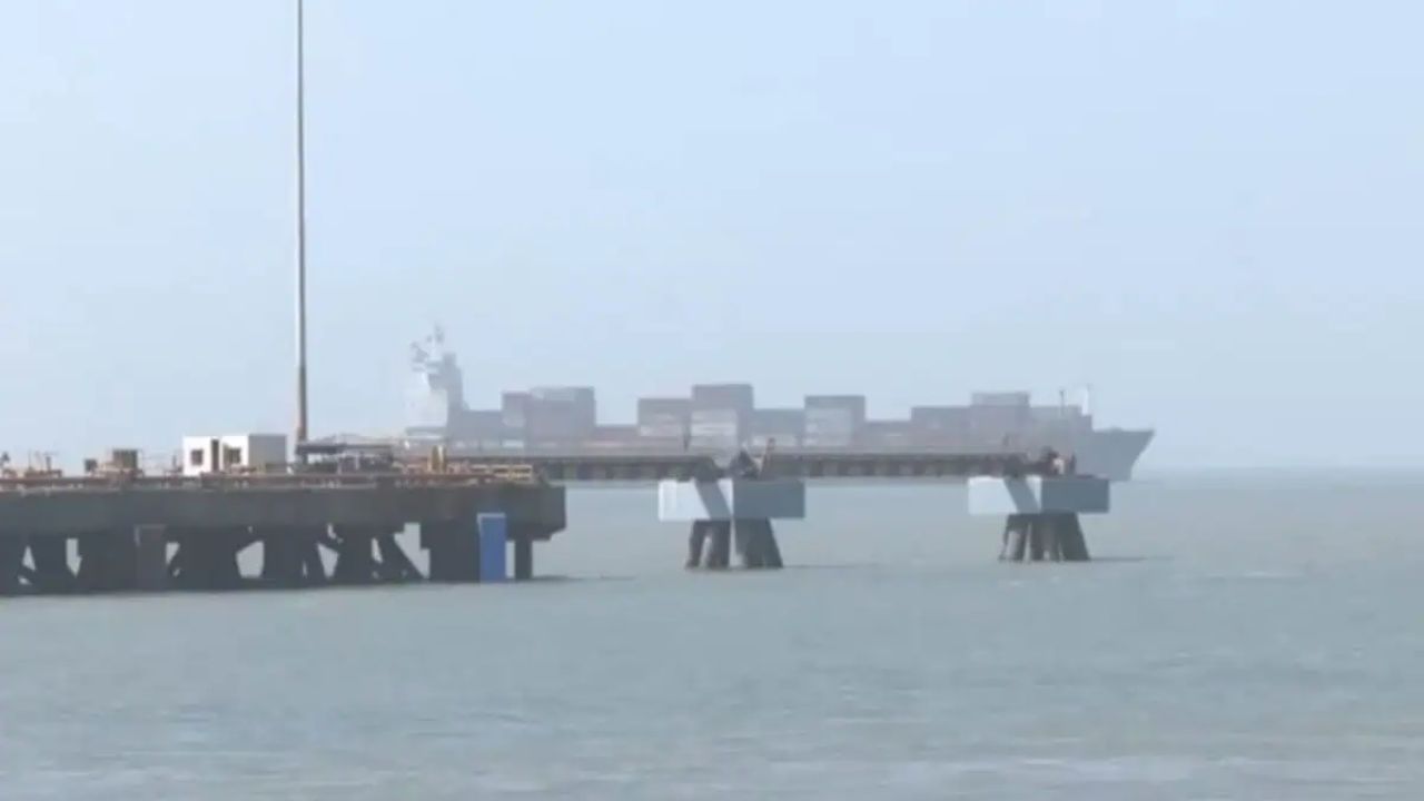 LPG tanker Shivalik to arrive at Mundra Port after Strait of Hormuz transit