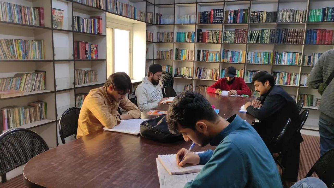 Delhi govt to upgrade 125 libraries digitally: Over 7 lakh student with learning gaps identified