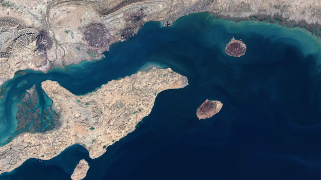 West Asia Crisis: Iran turns back ‘Karachi-bound vessel’ as it fails to secure approval to pass through Hormuz