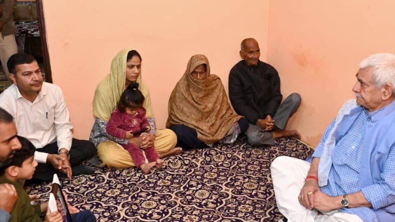 Lieutenant Governor Pays Tribute to SSF Hero Sunny Salgotra, Assures Family Support