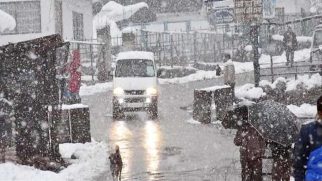 Western disturbance brings snowfall to hills; Rain alert for Delhi and several states