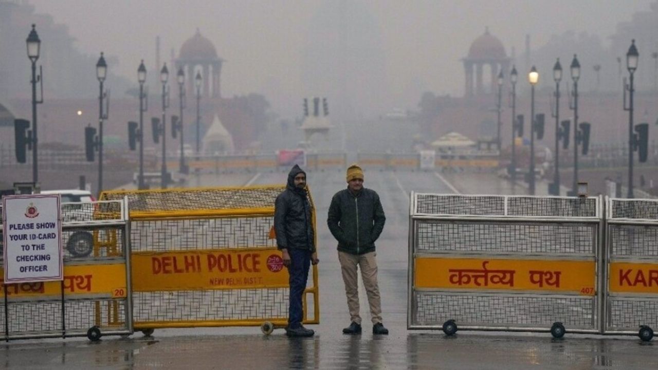 Delhi-NCR gets early morning rain; IMD issues alerts for hill states