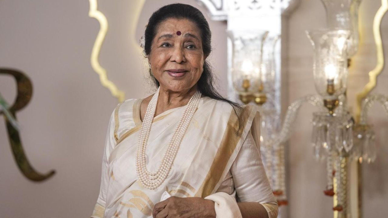 Legendary singer Asha Bhosle passes away in Mumbai; Leaves behind timeless legacy
