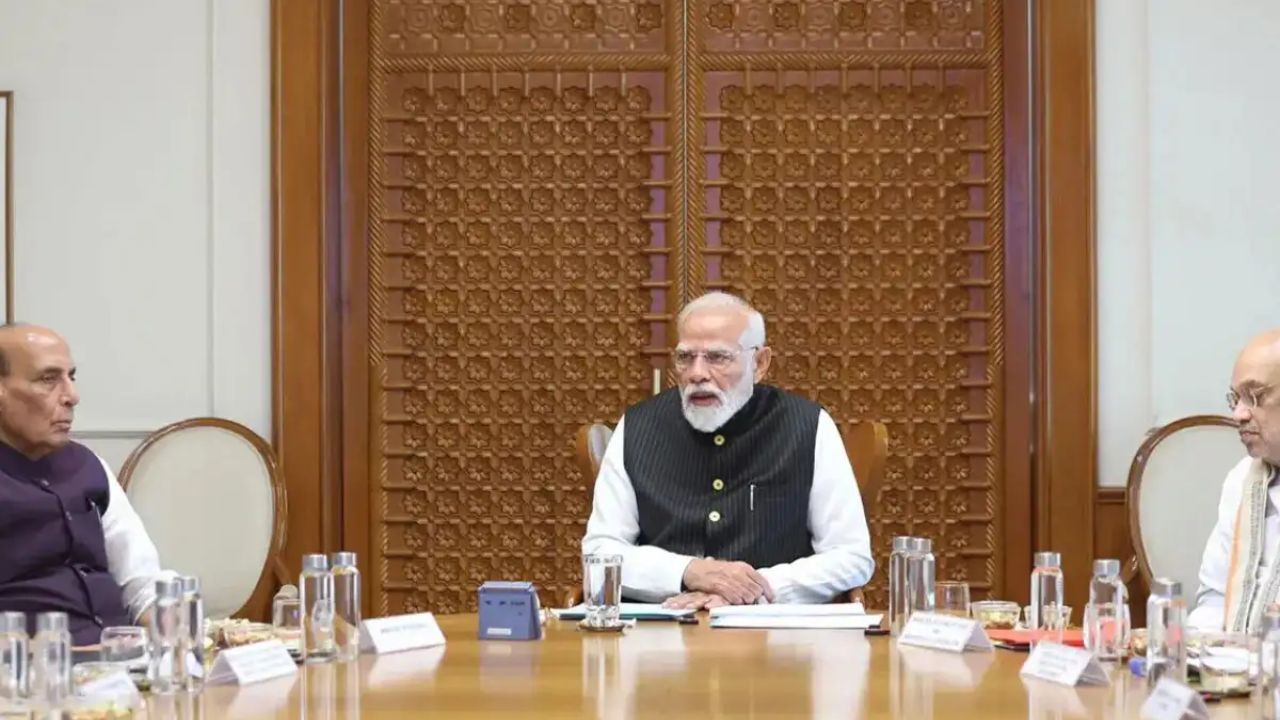 Emergency Cabinet Meet After Women’s Bill Defeat, Govt Plans Nationwide Campaign Against Opposition