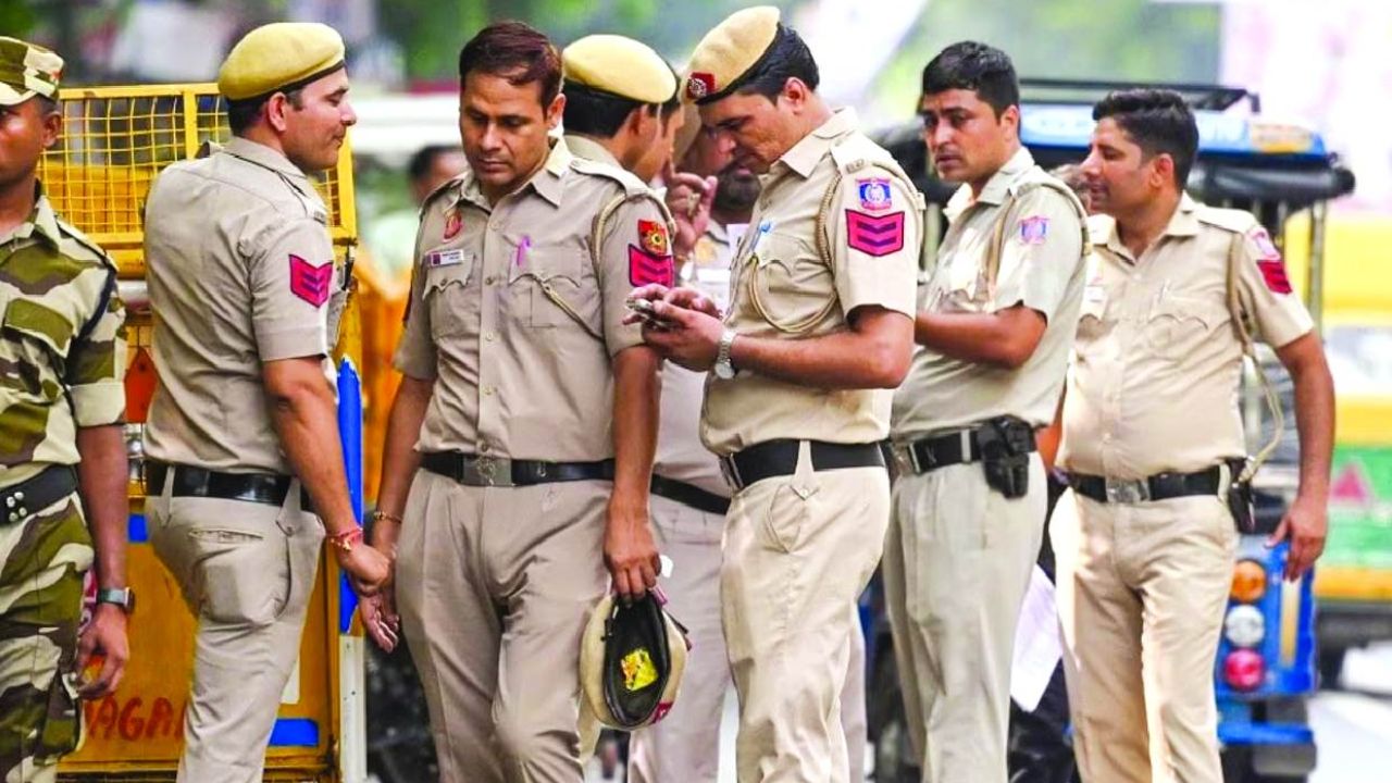 Major Terror Plot Foiled in Delhi: 4 Suspects Arrested; Red Fort Was the Target