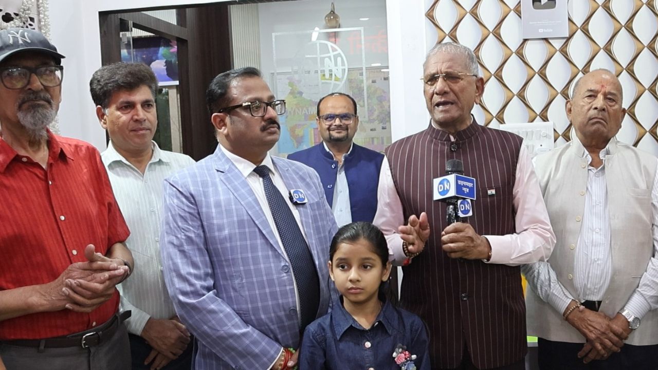 Govindbhai Laljibhai Encouraging Young Journalists