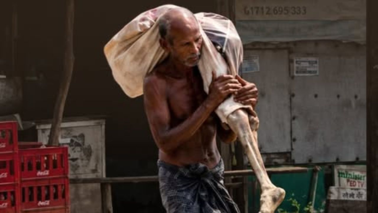 Man Brings Skeleton to Bank, Sparks Uproar in Odisha; Bank Denies Claims