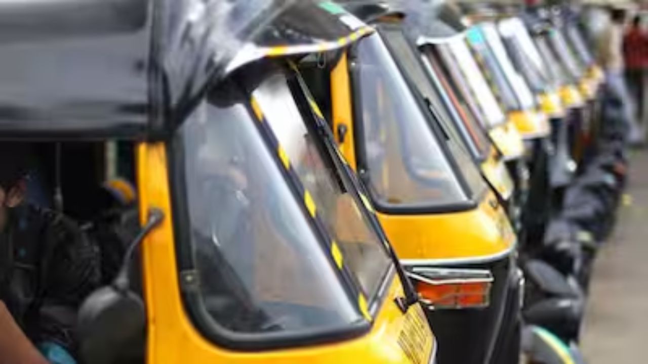 Mandatory Marathi Rule Put on Hold; Maharashtra Government Postpones Mandatory Marathi Rule for Auto Drivers
