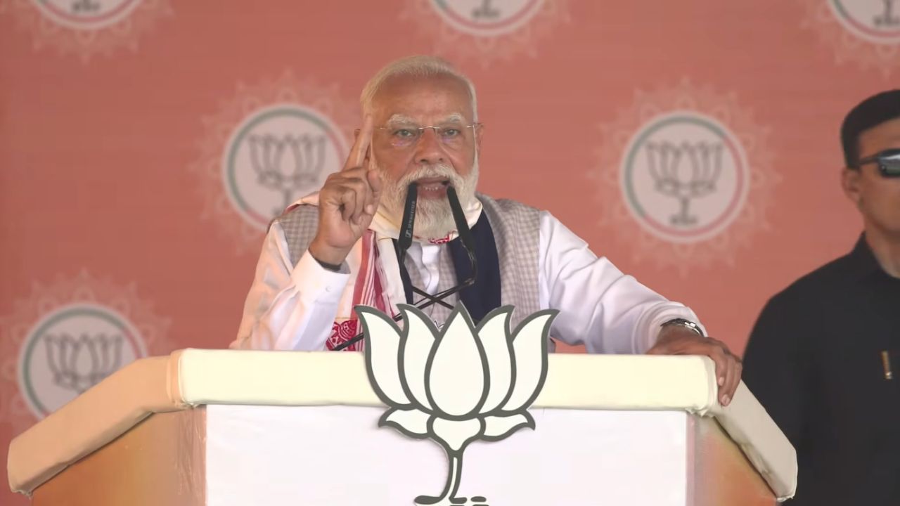 PM Modi Targets Congress, Says It Aligns With Pakistan on Security Issues