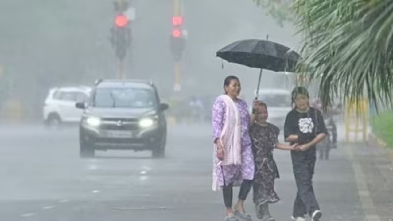 Weather Update: Thunderstorms, rain likely in Delhi-NCR and Haryana; IMD issues alert