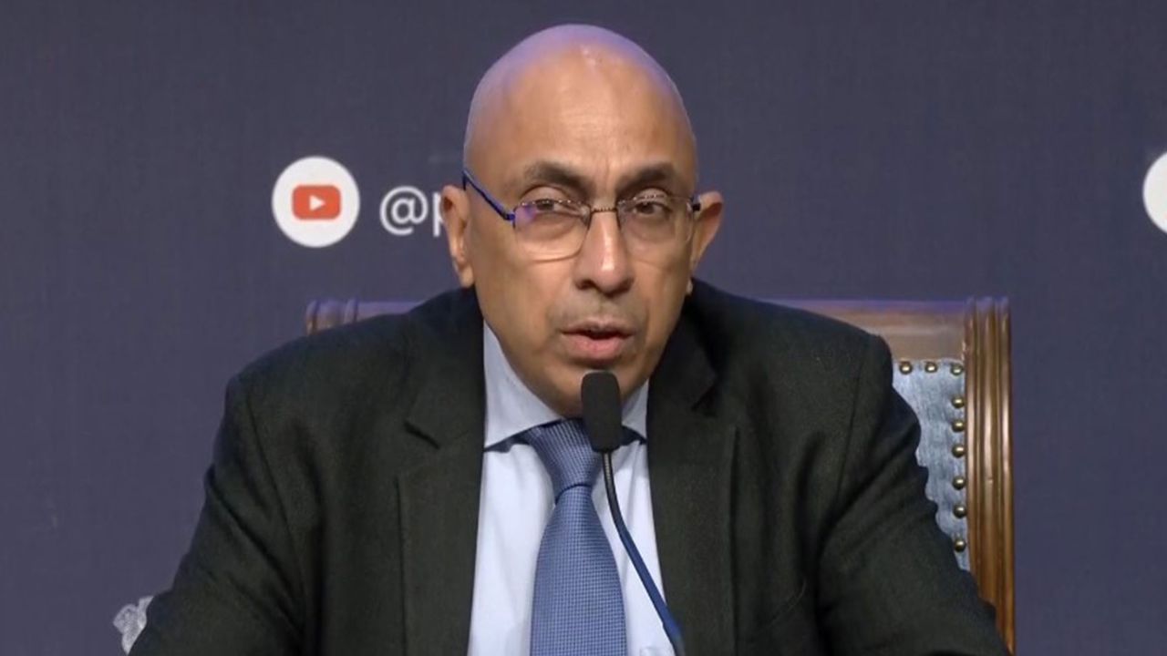 West Asia Tensions: Textile Ministry Sets Up Monitoring Cell to Safeguard Exports