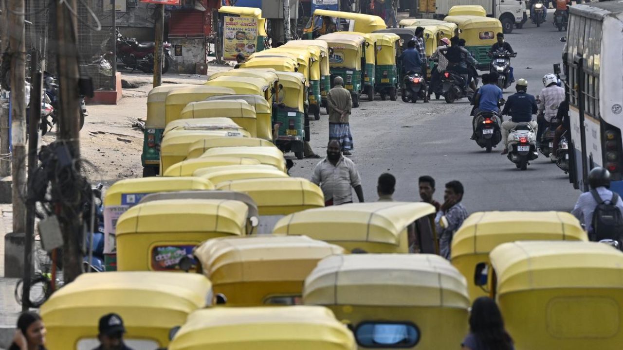 Bengaluru Auto Crisis: LPG shortage grounds vehicles, drivers told to switch to petrol