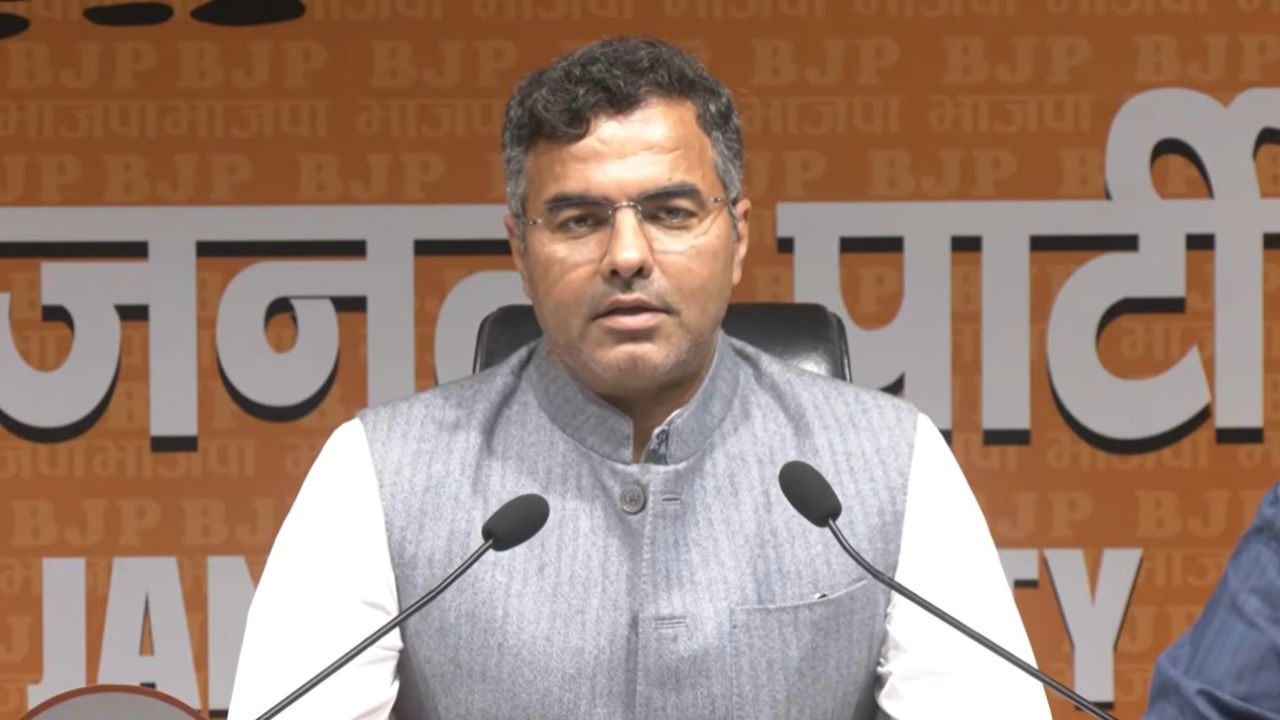 AAP Split: Delhi Minister Parvesh Verma launches major attack on Kejriwal