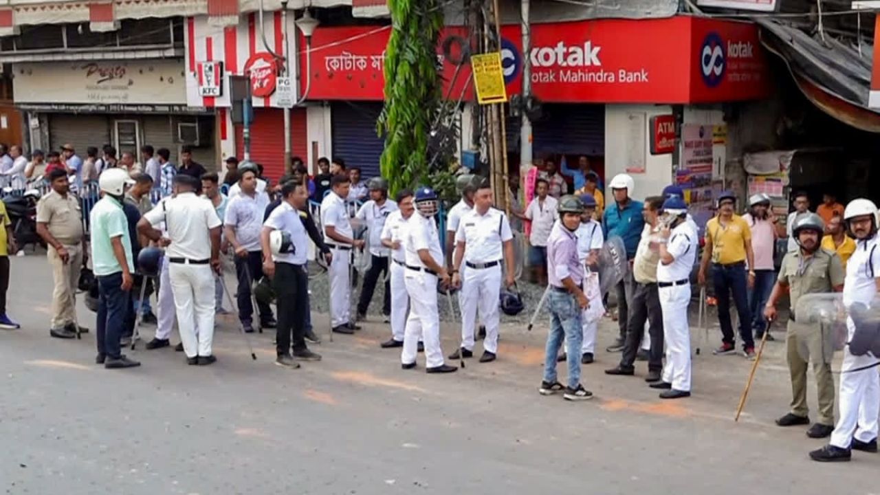 BJP–TMC Clash erupts outside Kolkata police station, Nine in custody