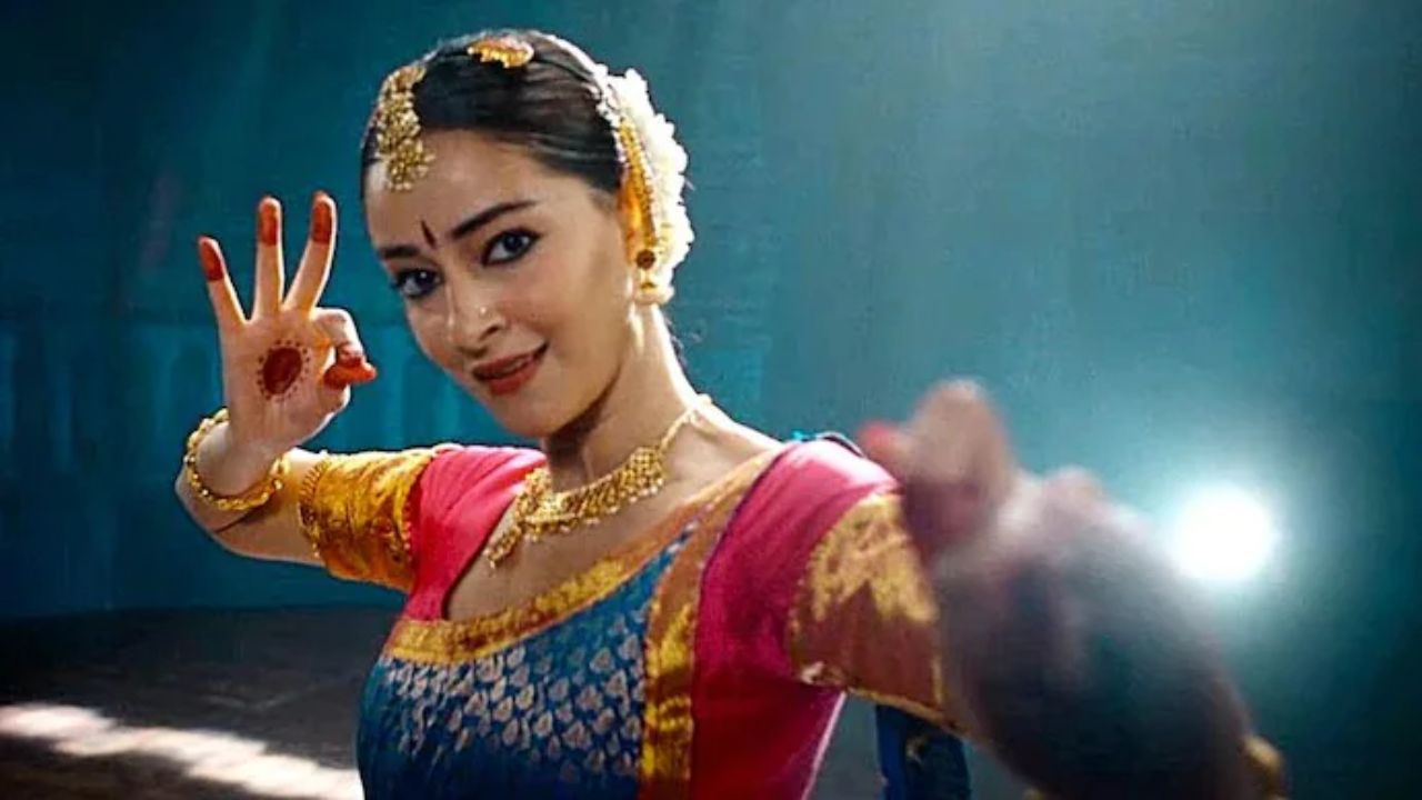 A Young Lady: Kalpana Iyer backs Ananya Panday over Chand Mera Dil Bharatanatyam sequence trolling