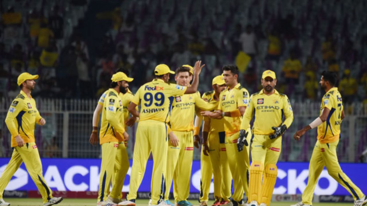 Why are CSK above RR in IPL 2026 points table despite having same points and net run rate?