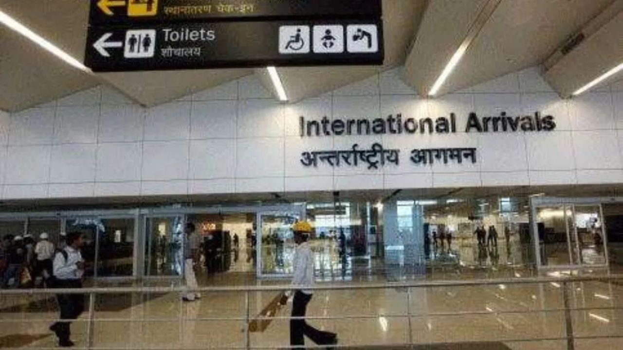 Delhi airport on alert as Ebola concerns rise: IGI airport issues urgent health advisory for passengers