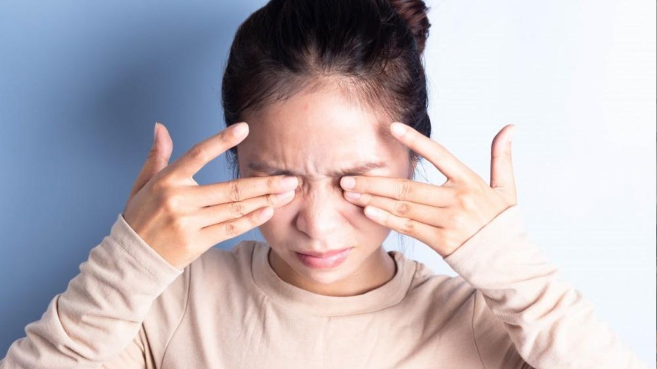 These 7 signs in your eyes may point to hidden health problems