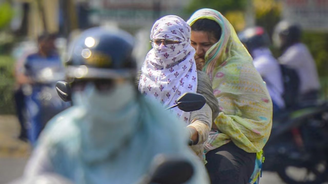 Heat to intensify in Delhi-NCR due to severe heatwave; Mercury likely to reach 45 degrees