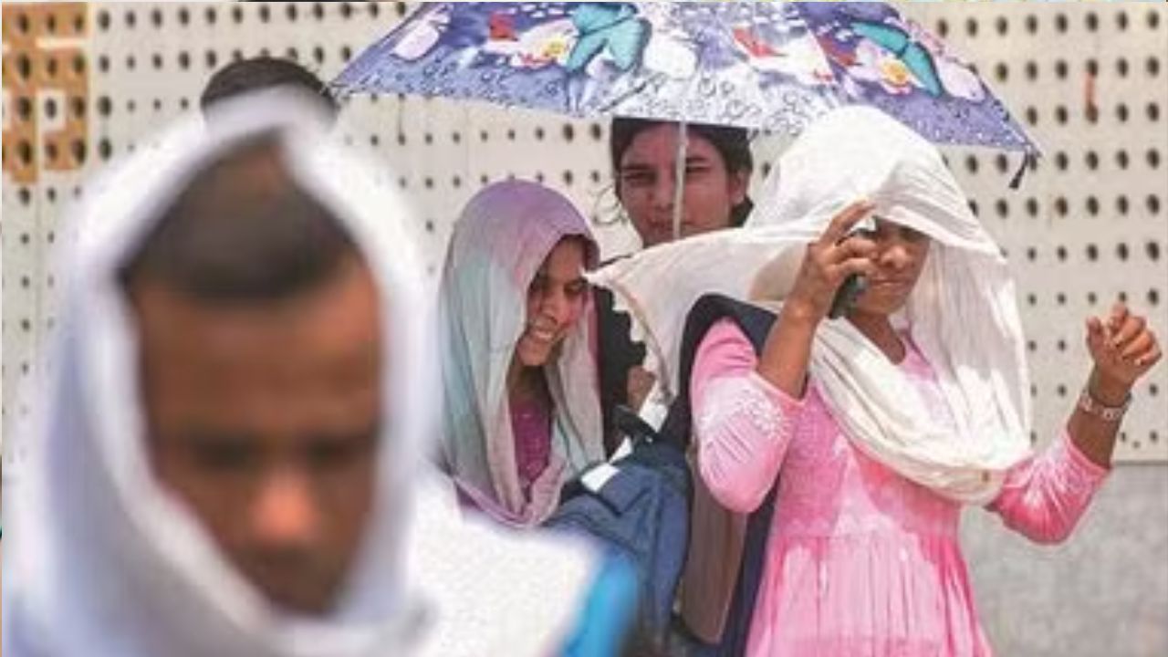 Over 300 heatstroke cases reported; North India on alert