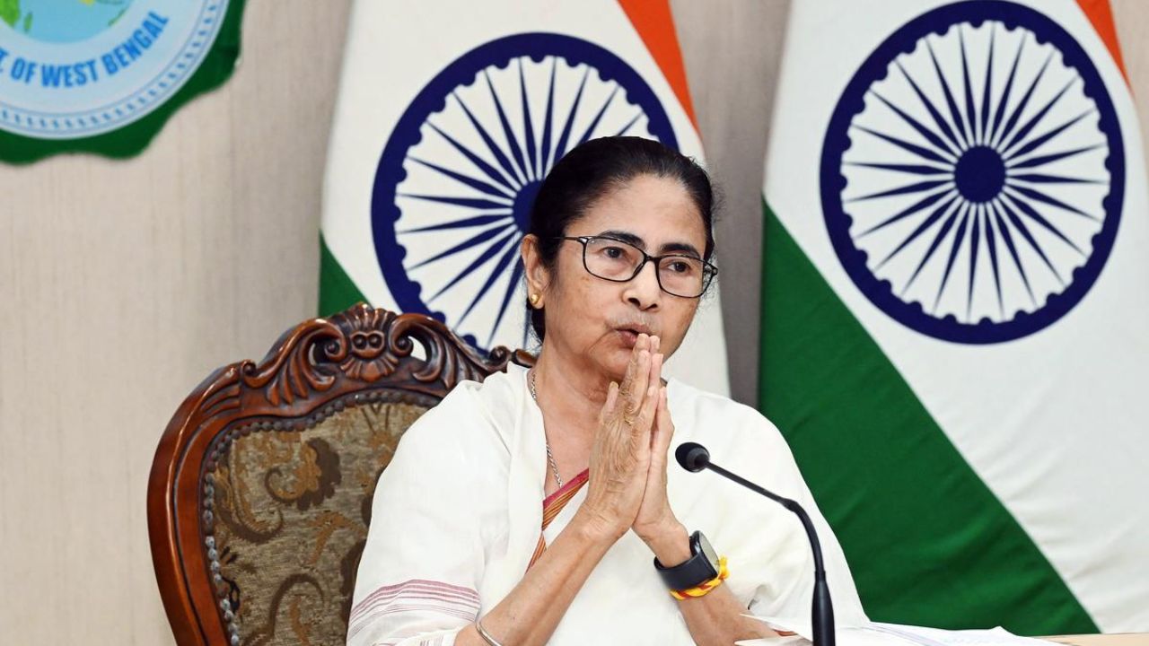 What Happens If Mamata Banerjee Does Not Resign? How Will a New Govt Be Formed in WB? Know the Rules