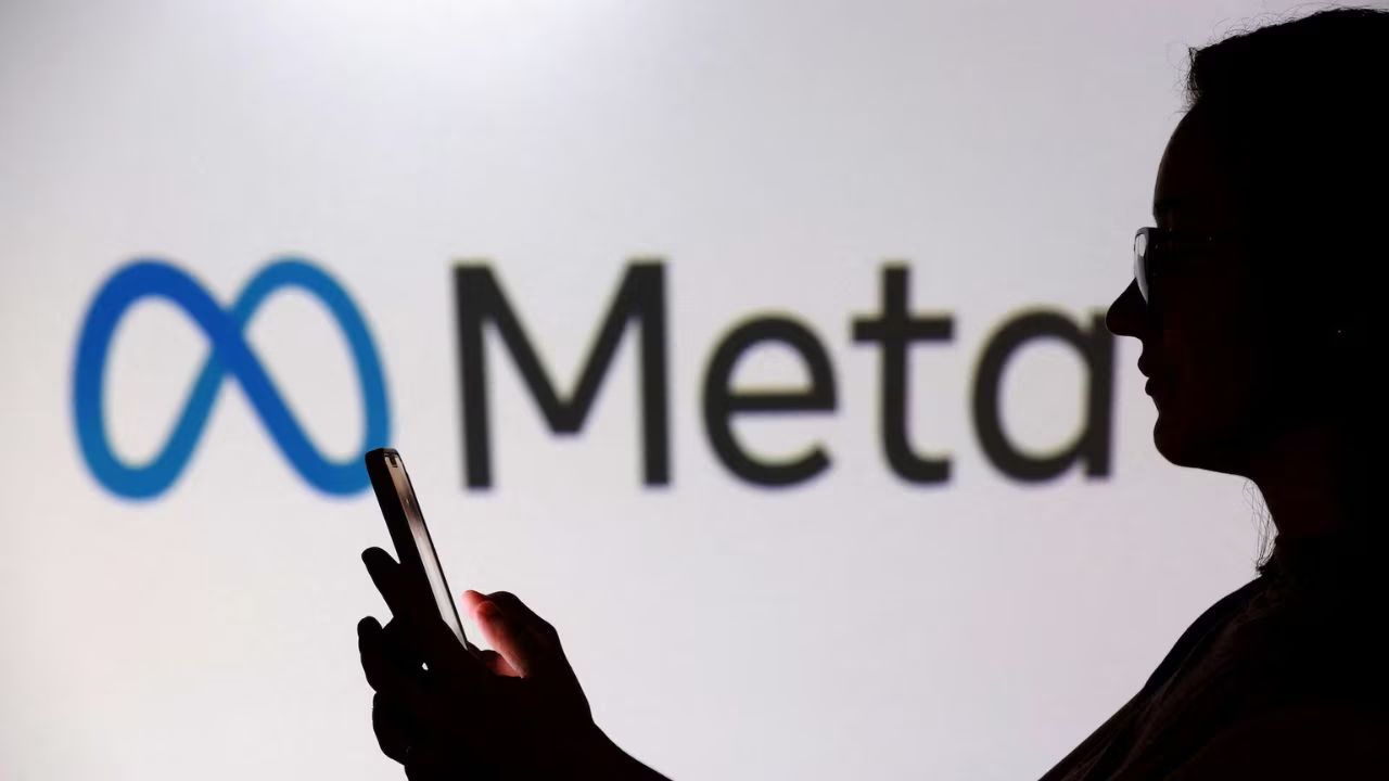 AI Takes Over? Meta to Lay off 8,000 Employees as Zuckerberg pushes ‘Ultra-Flat’ workforce model