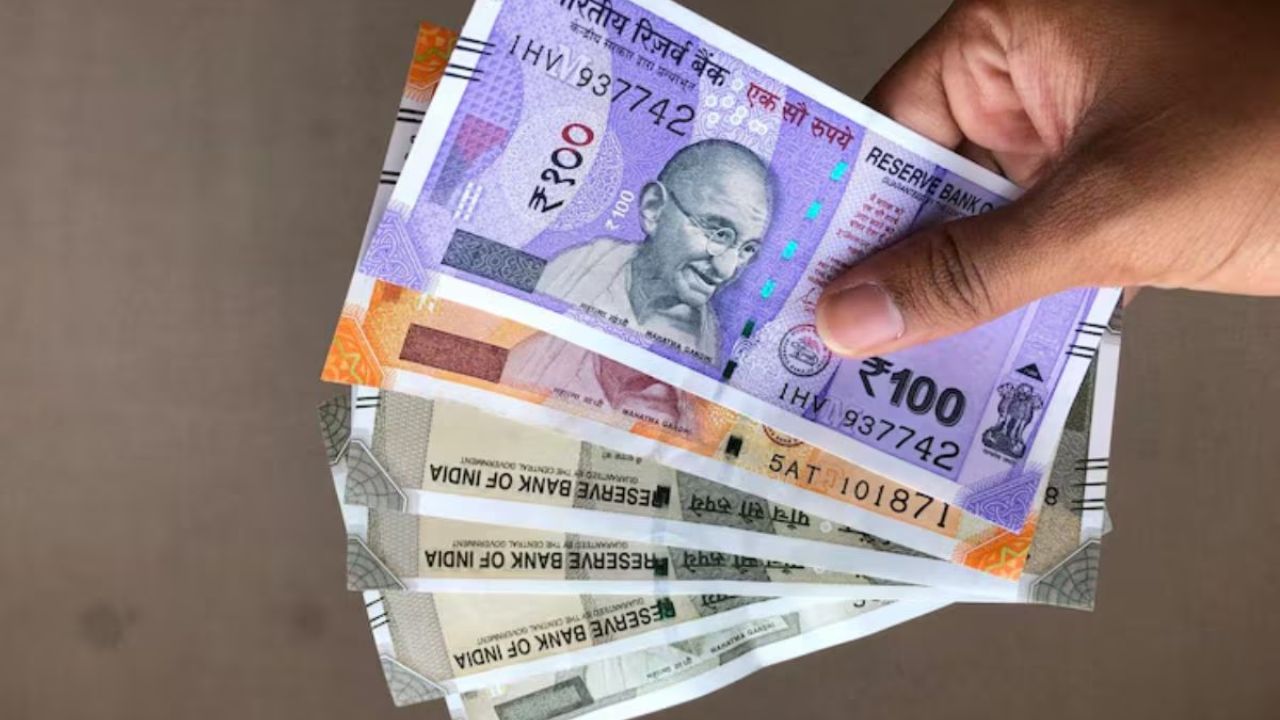 India Considers Plastic Banknotes: Durable, hygienic, and counterfeit-resistant currency on horizon