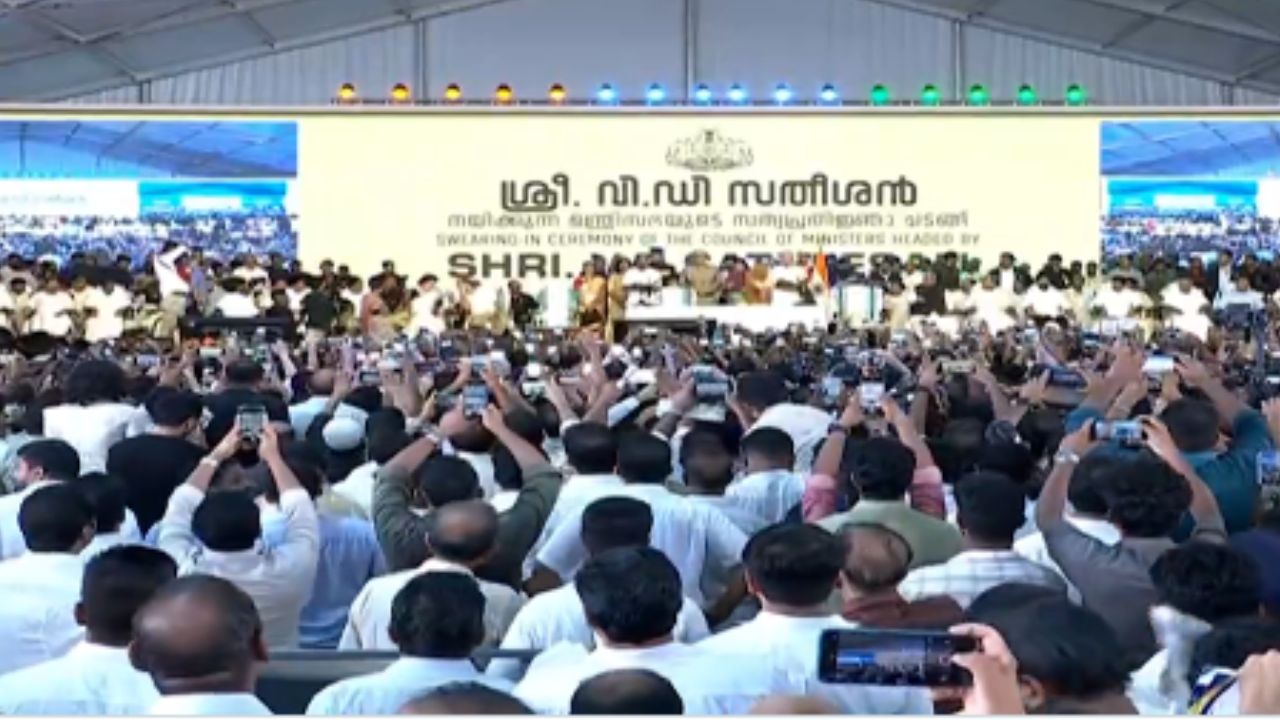 Kerala Cabinet Announced: Chennithala & Muraleedharan among congress ministers; IUML gets 5 portfolios