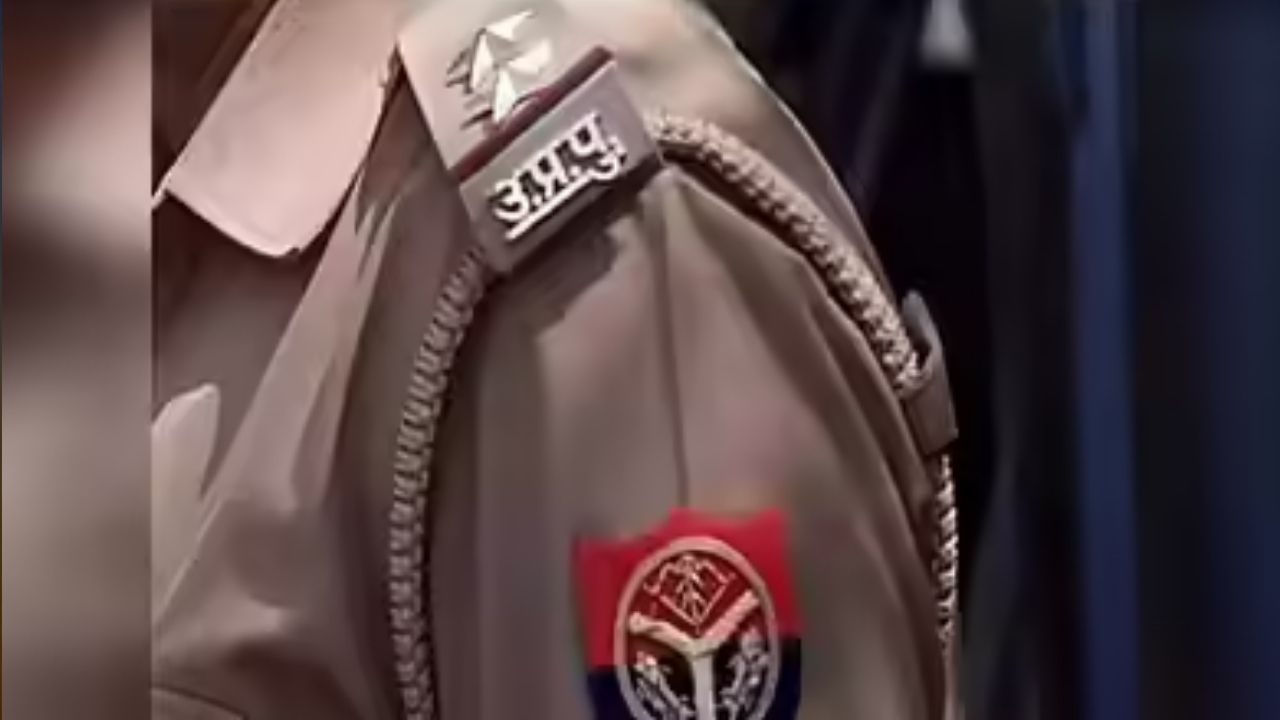 Admn Reshuffle Again In UP: Two PPS officers shifted