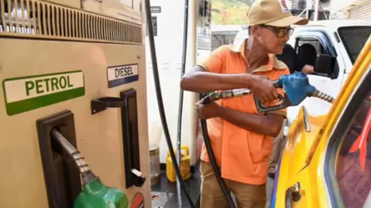 Govt cuts windfall tax on fuel exports from 1 June; Relief for oil companies