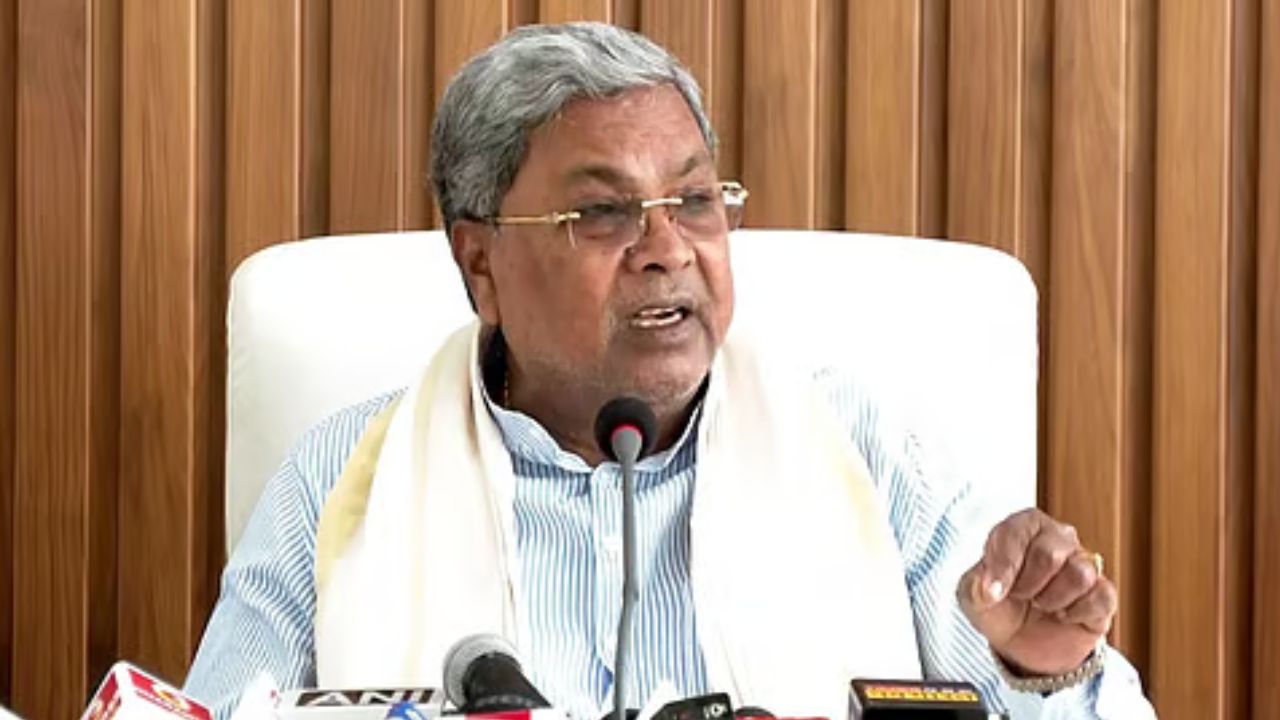 Karnataka: Congress may weighs 3 deputy CMs formula amid Siddaramaiah exit speculation