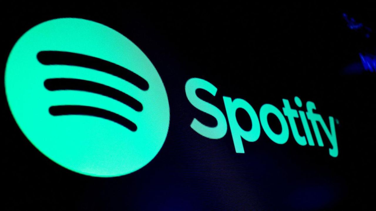 Spotify’s big shift: Why you can now listen to magazine articles like podcasts