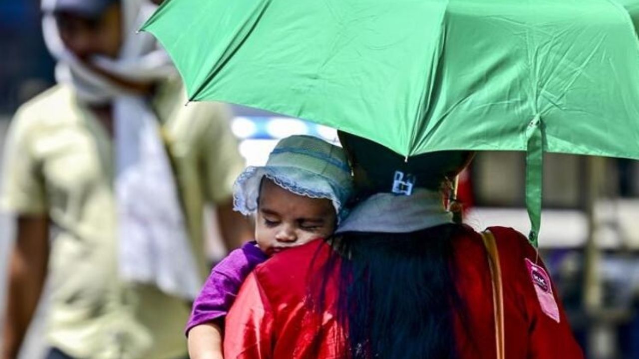 UP Heatwave Intensifies: Banda sizzles at 47.6°C, Orange alert issued for 22 districts
