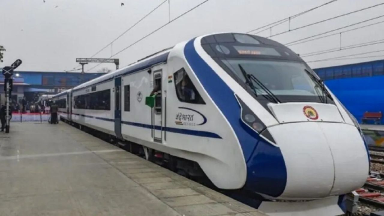 Vande Bharat under attack in Bihar, hours after passenger train coach catches fire
