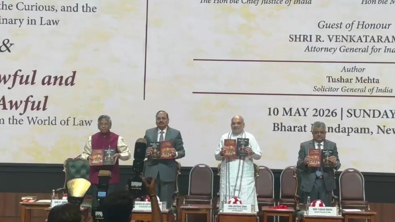 CJI Surya Kant and Amit Shah Launch Tushar Mehta’s Books ‘The Bench, the Bar, and the Bizarre’