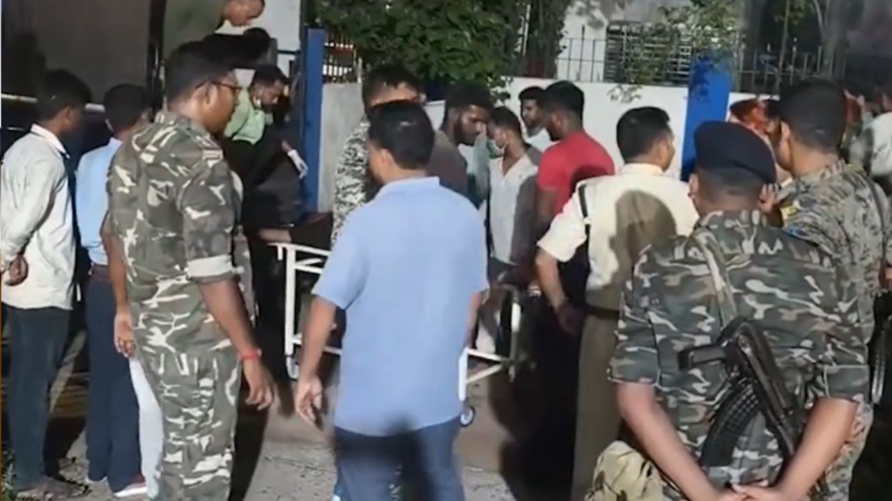 Jharkhand: 7 killed as speeding truck rams vehicle returning from Muharram event