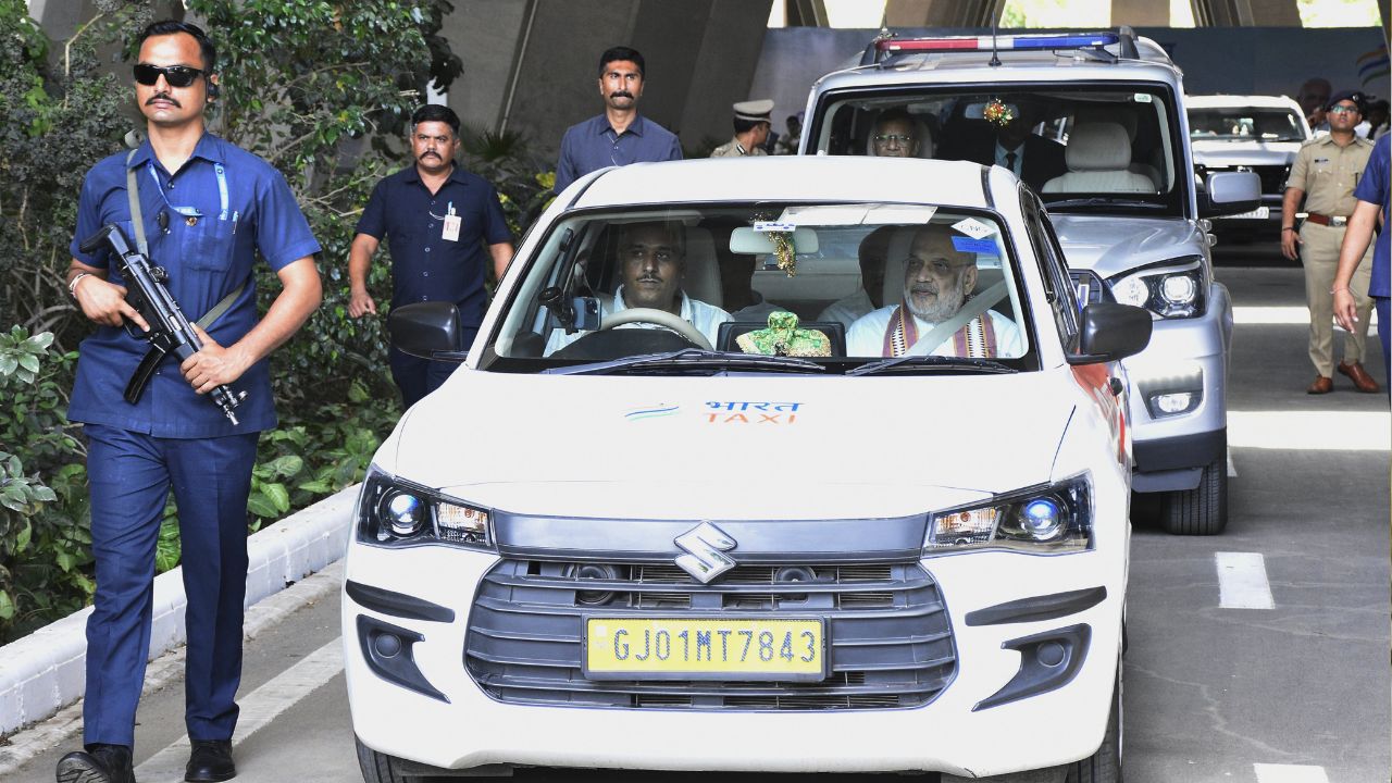 HM Amit Shah takes ‘Bharat Taxi’ Ride, Interaction with driver wins attention