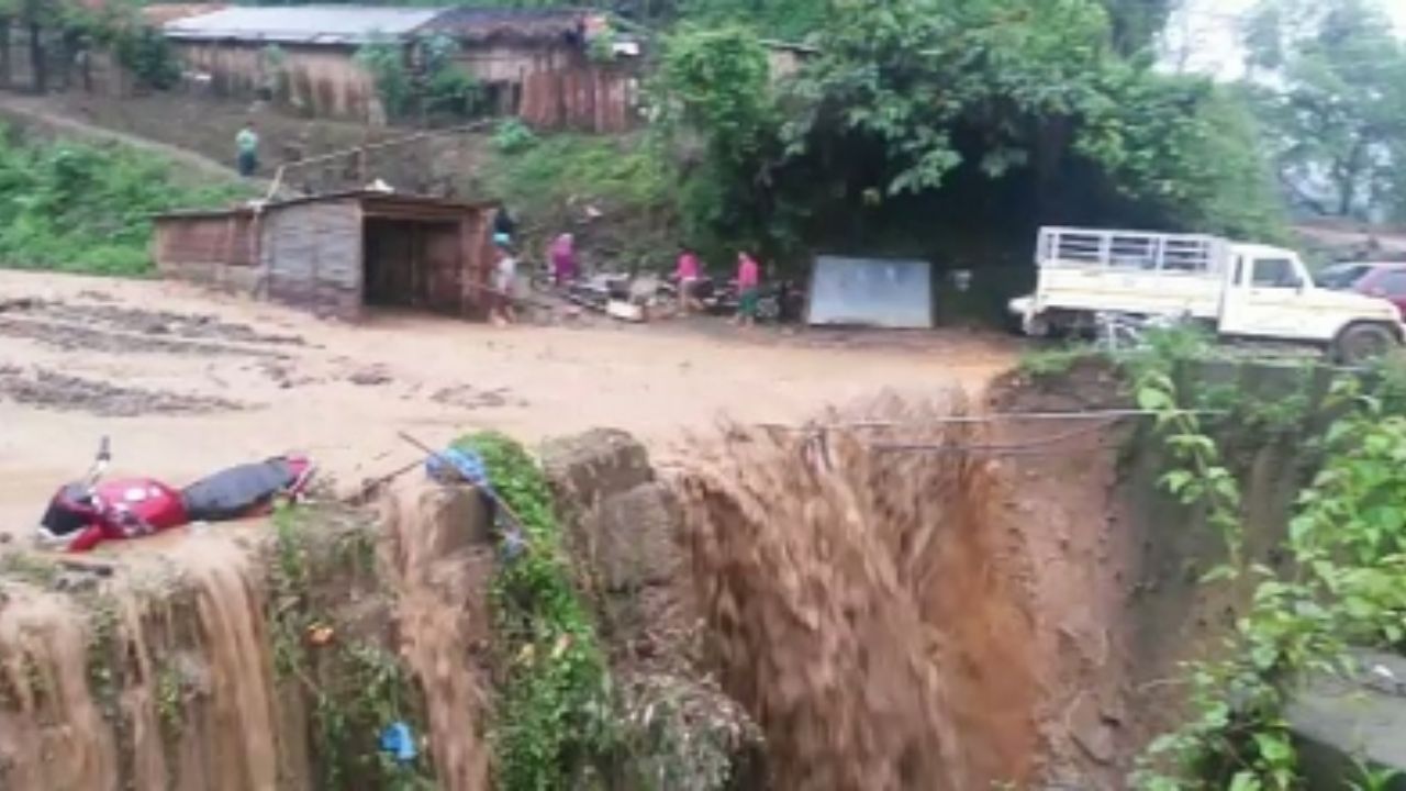 Assam faces new flood scare as Arunachal water surge threatens low-lying areas