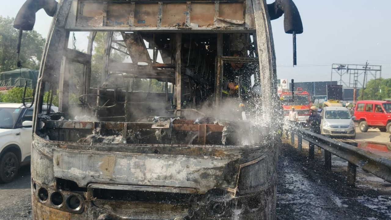 Narrow escape for 26 passengers… AC bus heading to Haridwar goes up in flames