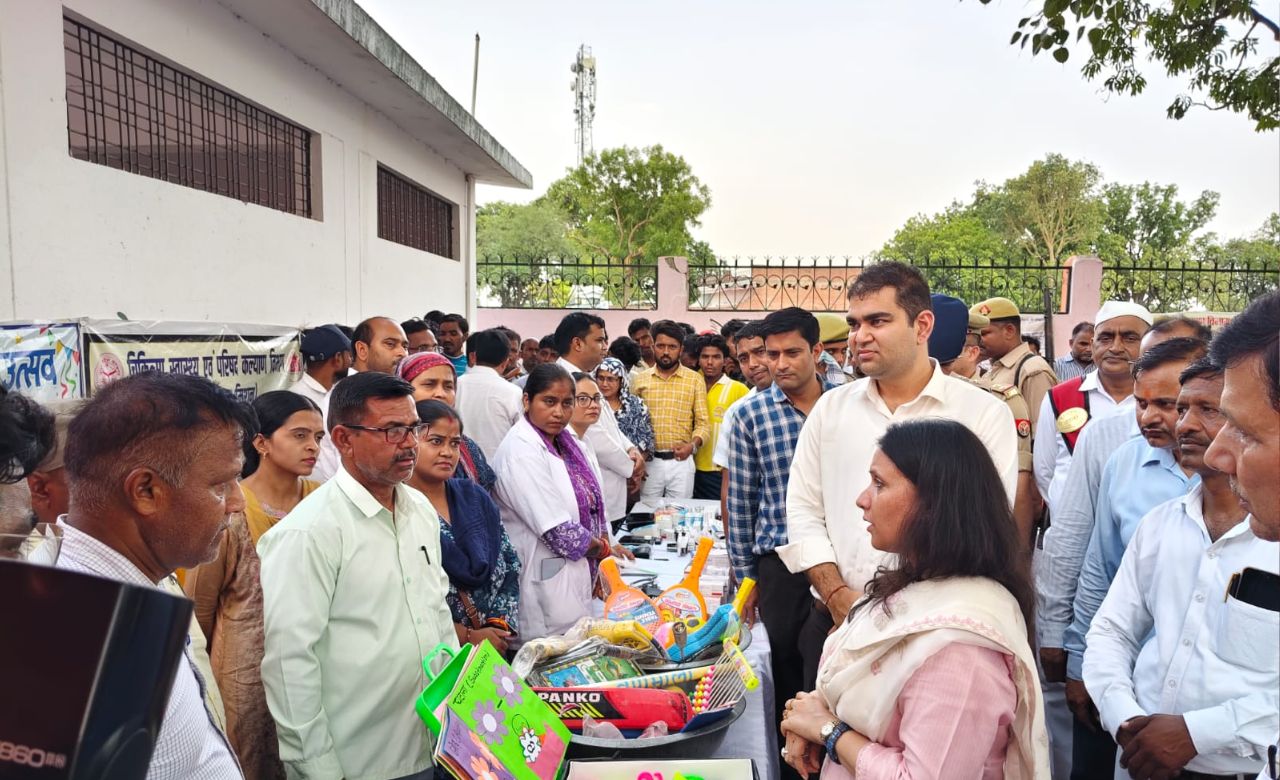 Review Welfare Schemes (Dynamite News)
