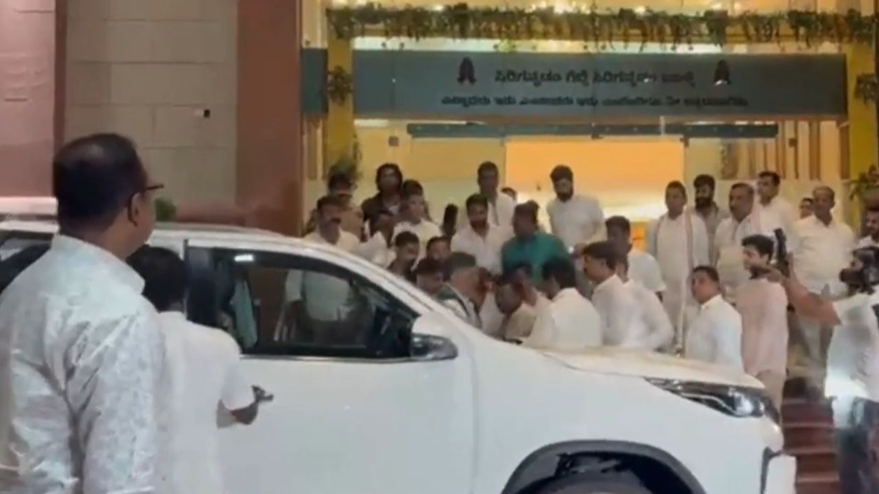 Video: Karnataka CM Shivakumar key meetings with PM Modi, FM Sitharaman amid political buzz