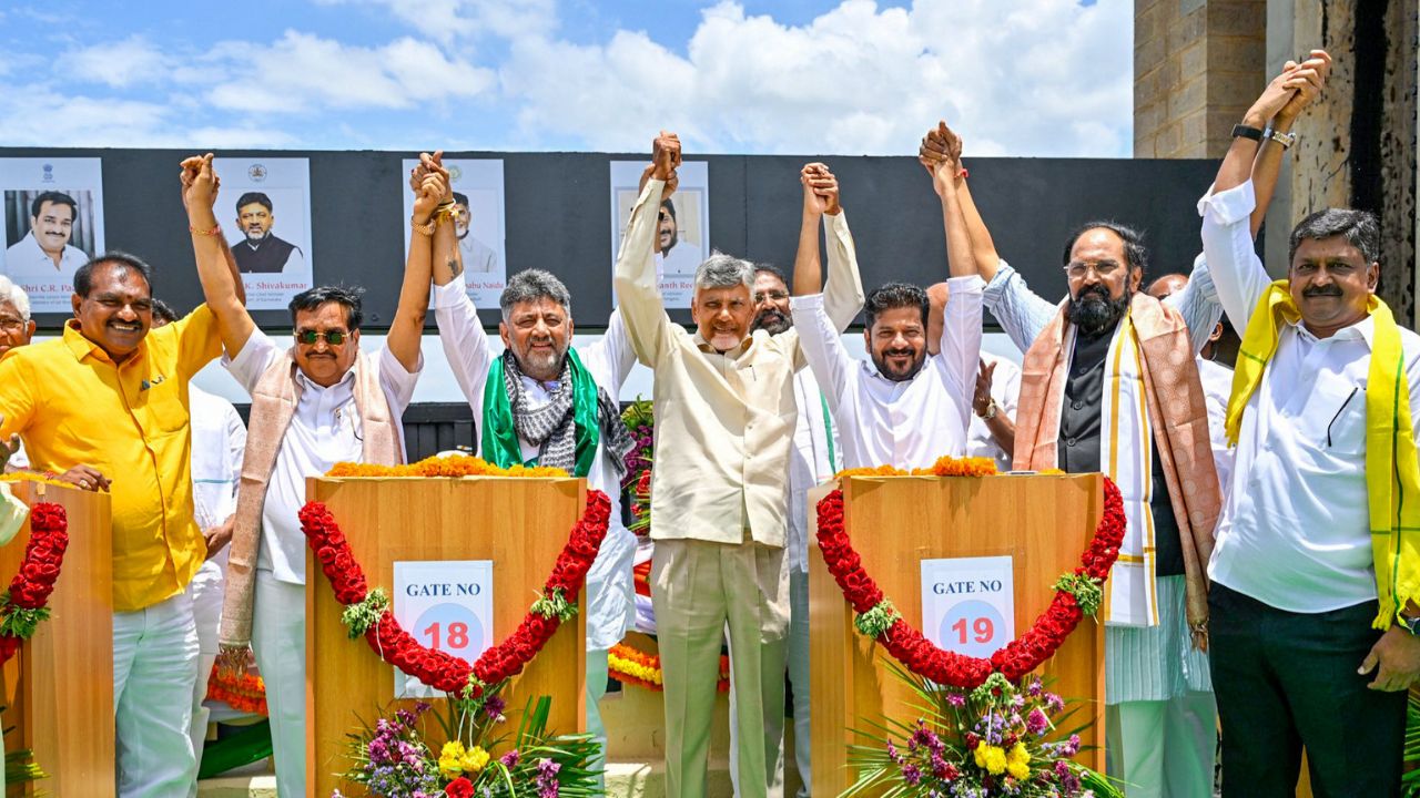 Leaders dedicate 33 new spillway gates at Tungabhadra Dam in Karnataka