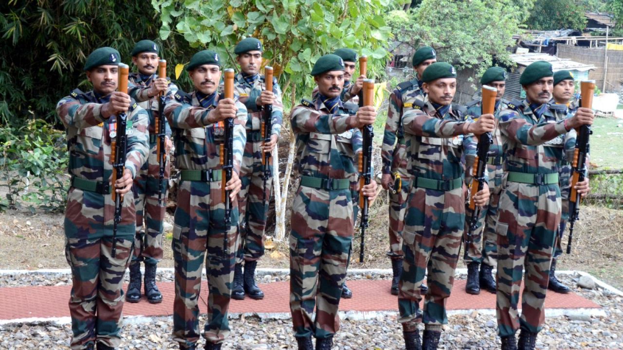 Indian Army drops colonial-era ceremonial items, Updates uniform code