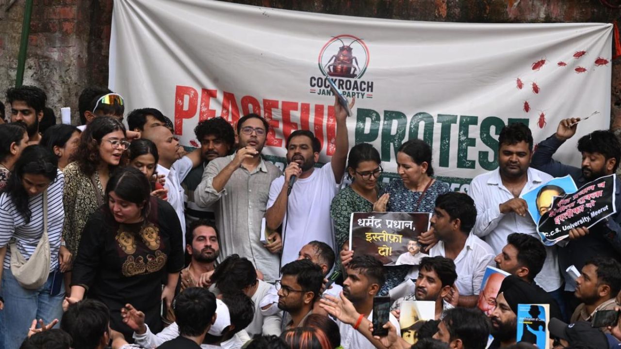 ‘You can delete posts, not us’: CJP founder Abhijeet Dipke’s bold warning at Jantar Mantar
