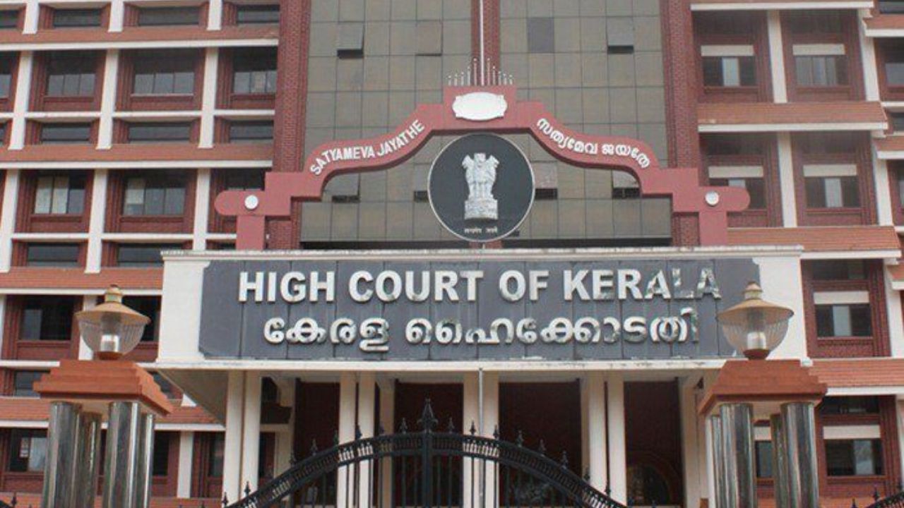 Kerala HC orders 20 Thiruvananthapuram BJP councillors to take fresh oath