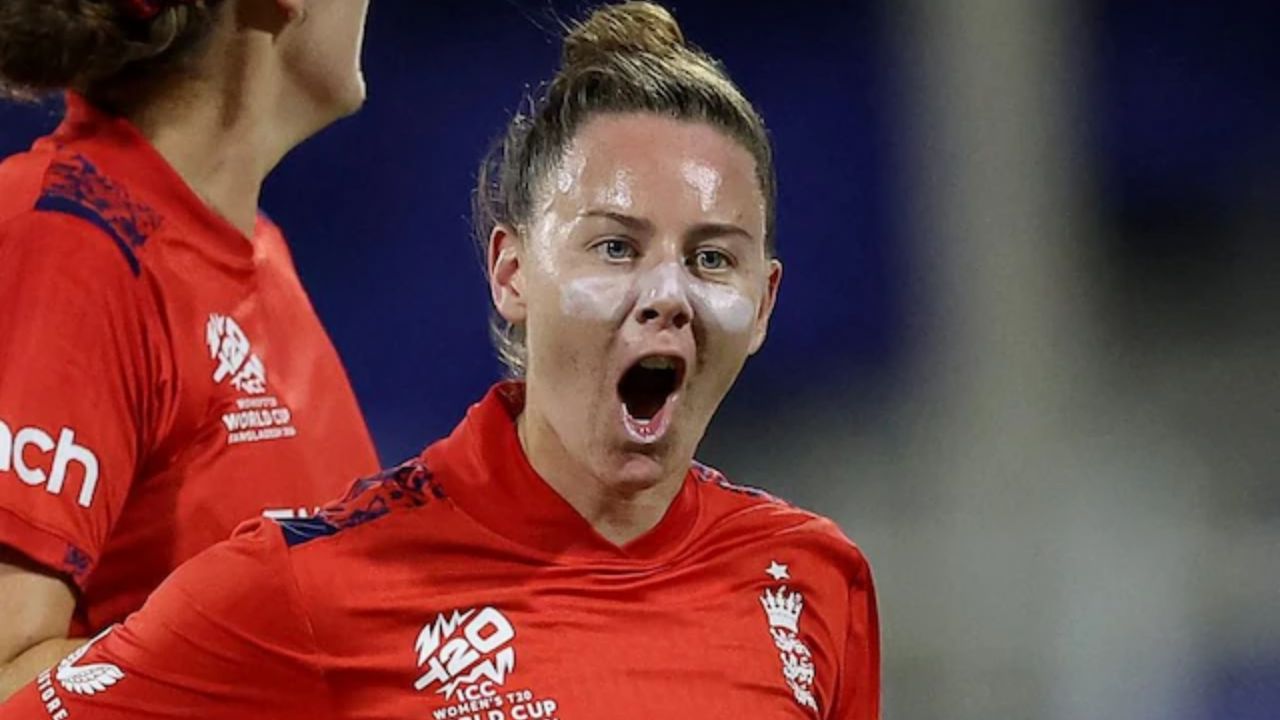 What sparked Linsey Smith’s rise to world No.1 just days before the T20 World Cup?