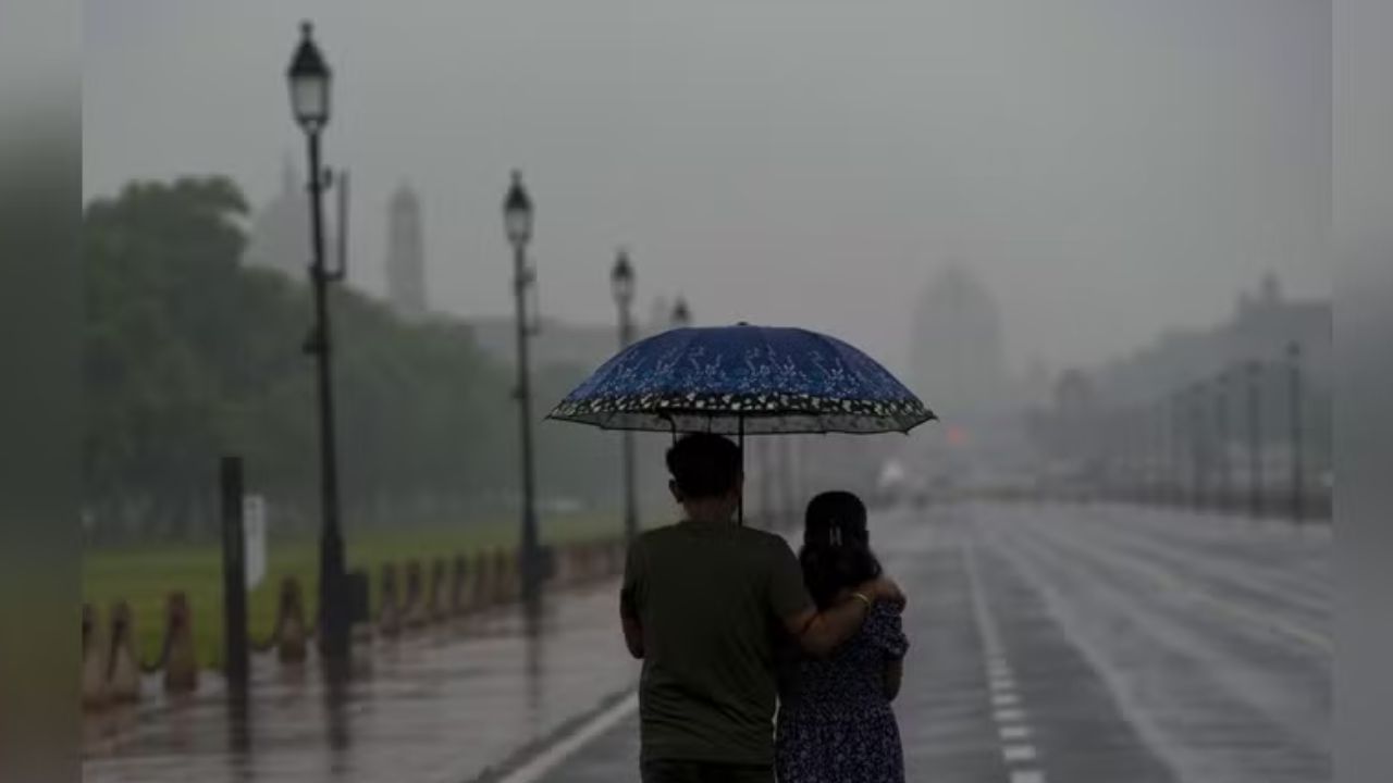 IMD issues rain and thunderstorm alert for Delhi, Northwest; Click here for details