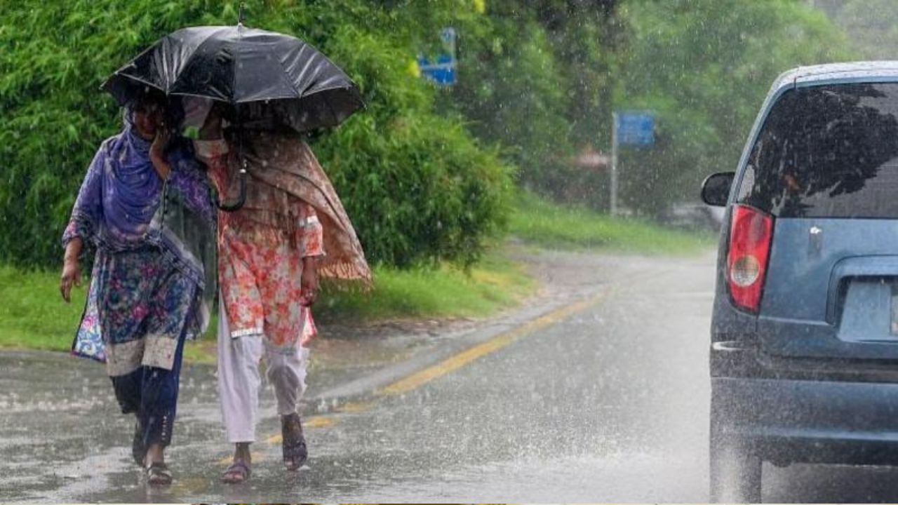 Monsoon Stuck for 11 Days: Why rainfall system halted? 19 states waiting as heat intensifies