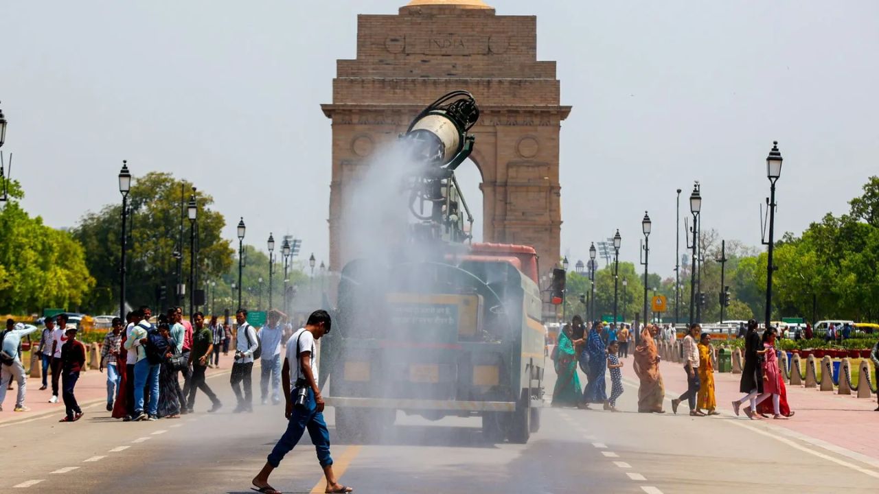 Delhi Weather Update: 41°C today, but the real heat is yet to come