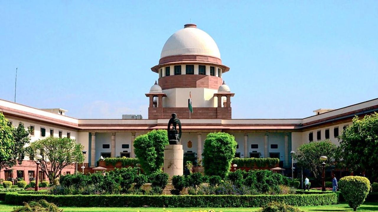 SC seeks centre, EC replies on plea challenging Aadhaar as proof of citizenship